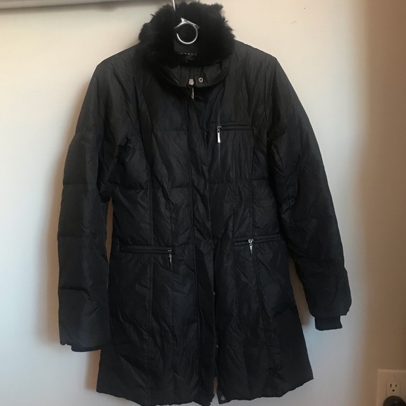 Winter coat 🧥 - Picture 1 of 5